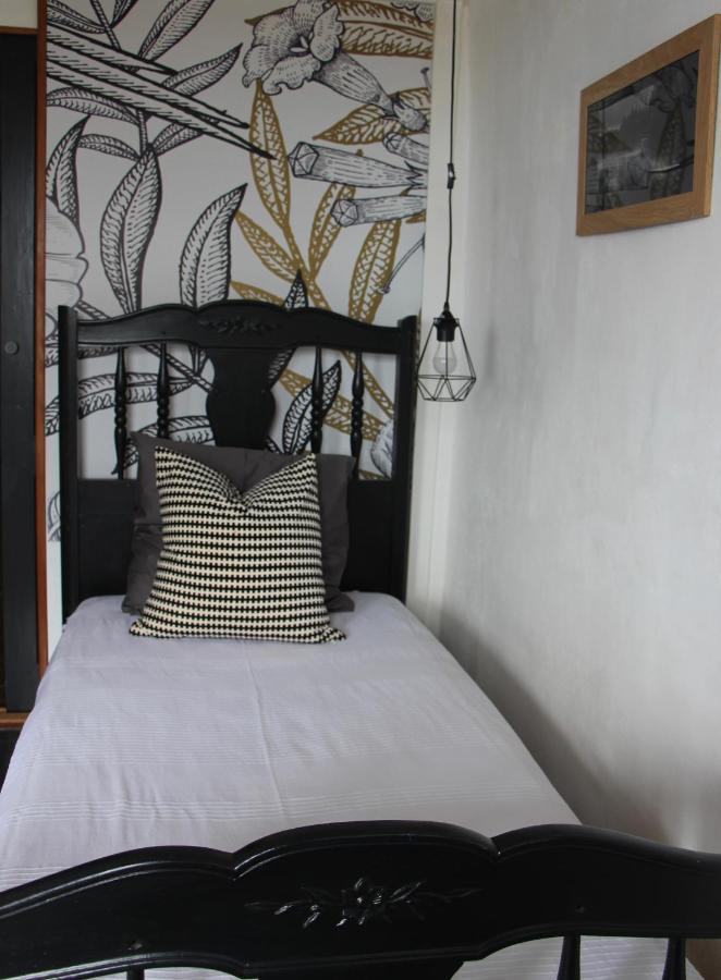 Bed and Breakfast Grange Bleuet Aubeterre-sur-Dronne Exterior foto